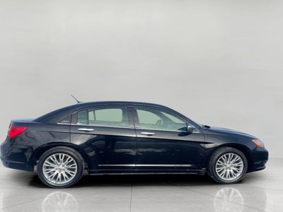 2013 Chrysler 200 4dr Sdn Limited