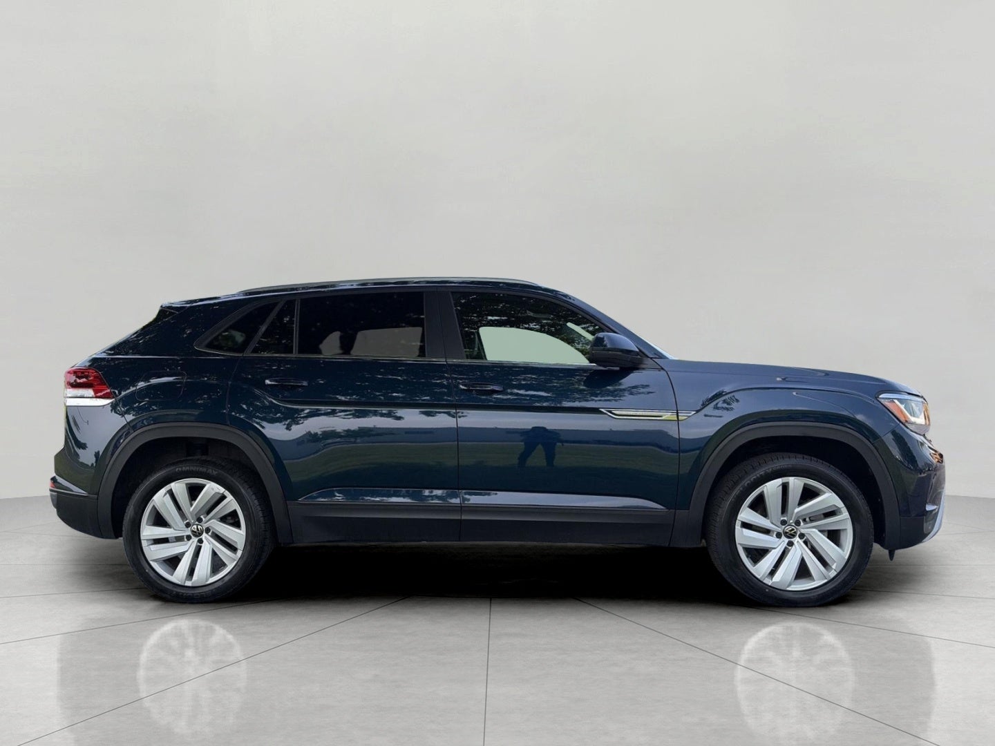 2023 Volkswagen Atlas Cross Sport 3.6L V6 SE w/Technology 4MOTION