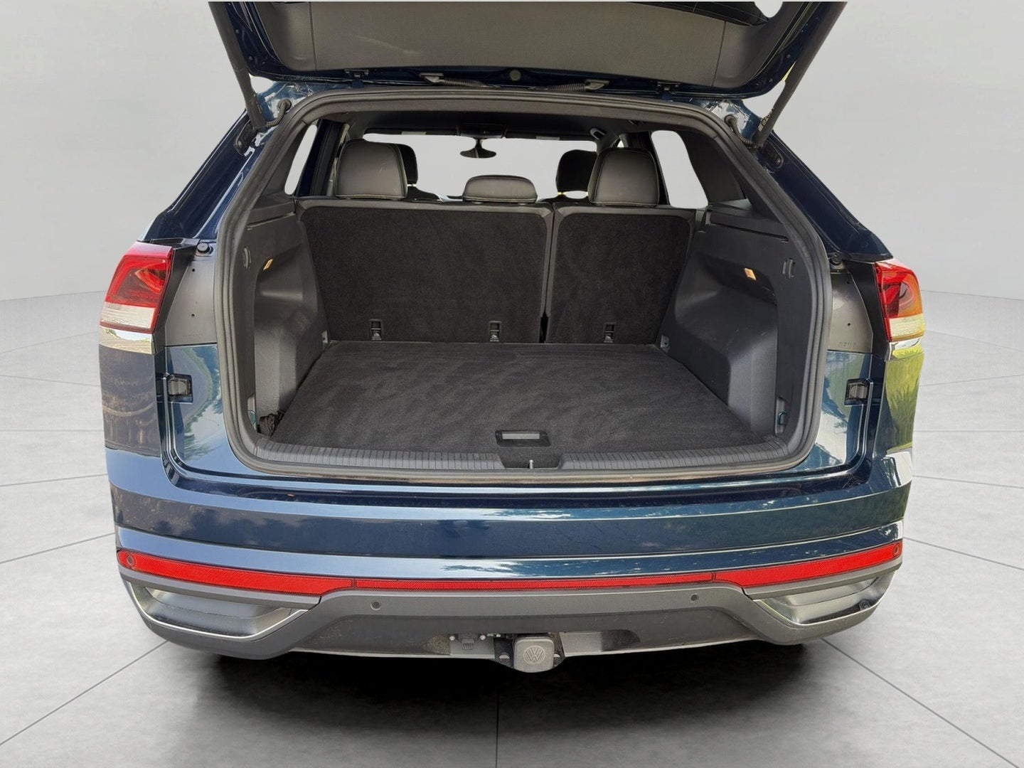 2023 Volkswagen Atlas Cross Sport 3.6L V6 SE w/Technology 4MOTION