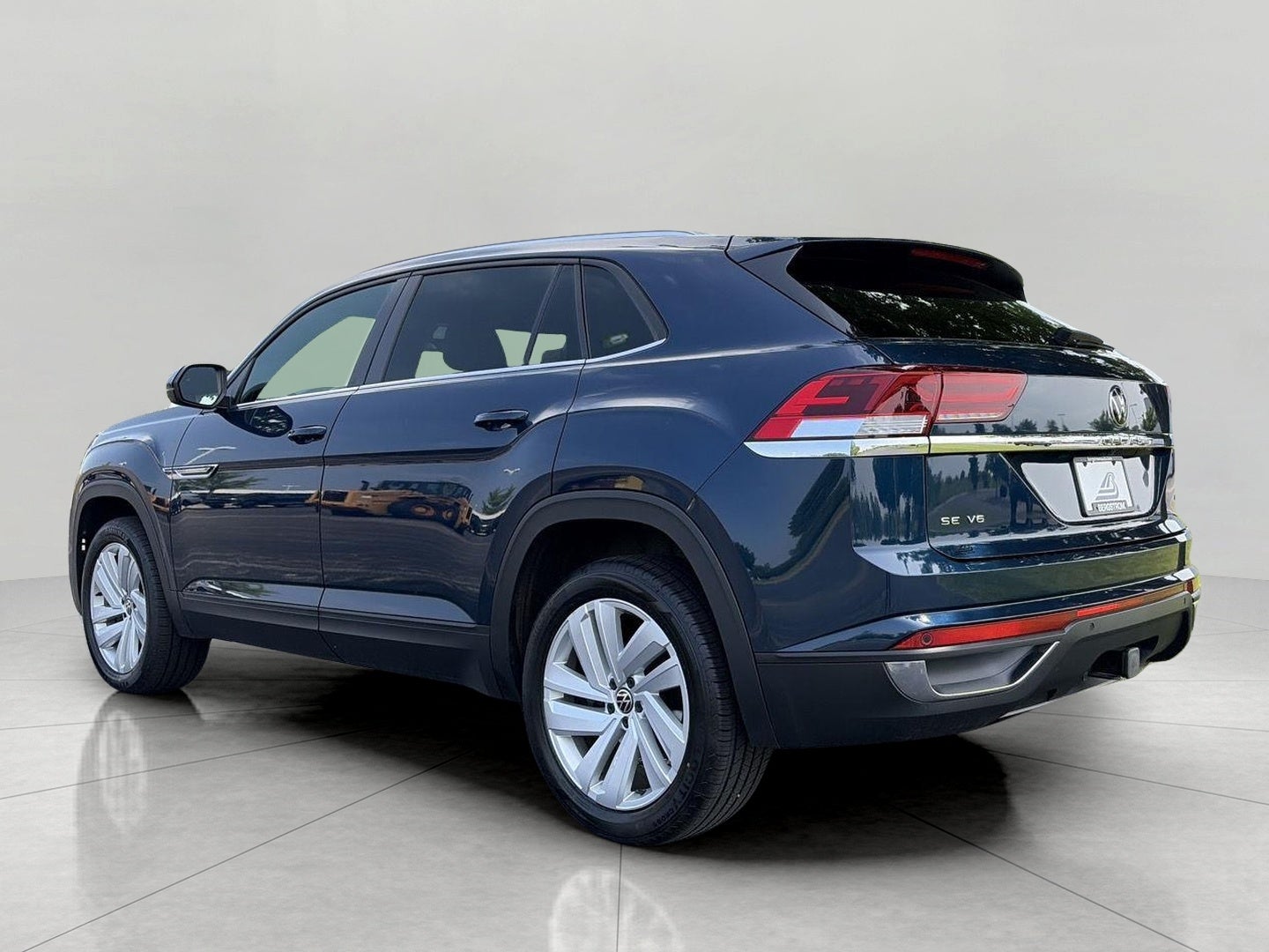 2023 Volkswagen Atlas Cross Sport 3.6L V6 SE w/Technology 4MOTION