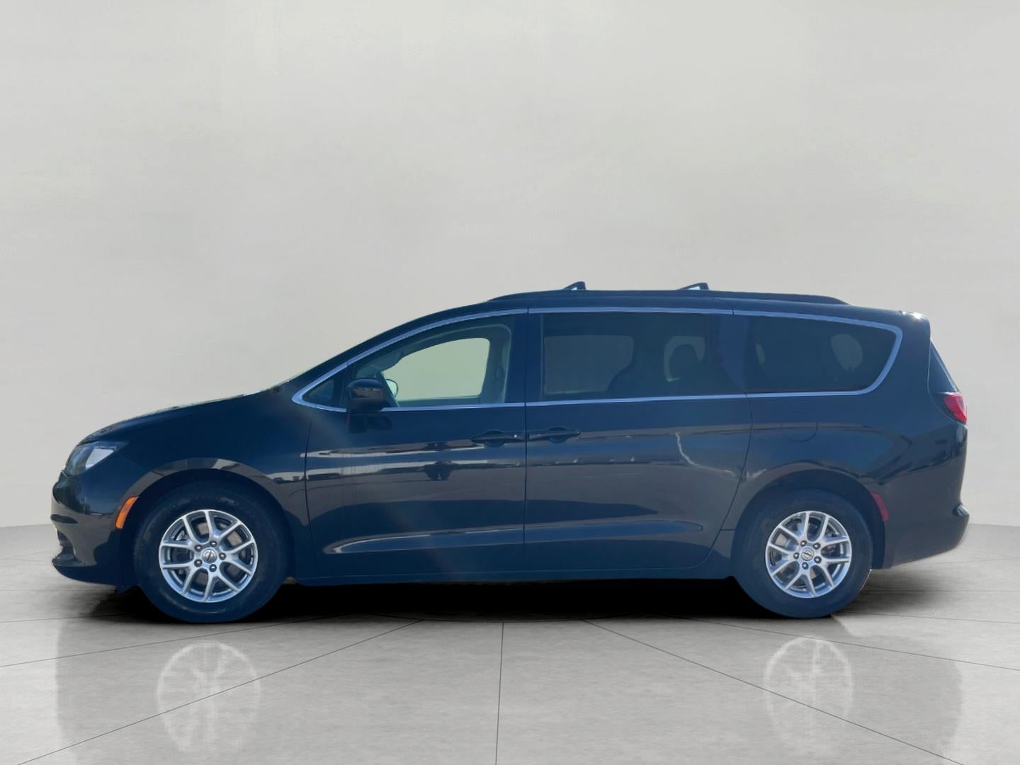 2021 Chrysler Voyager LXI FWD