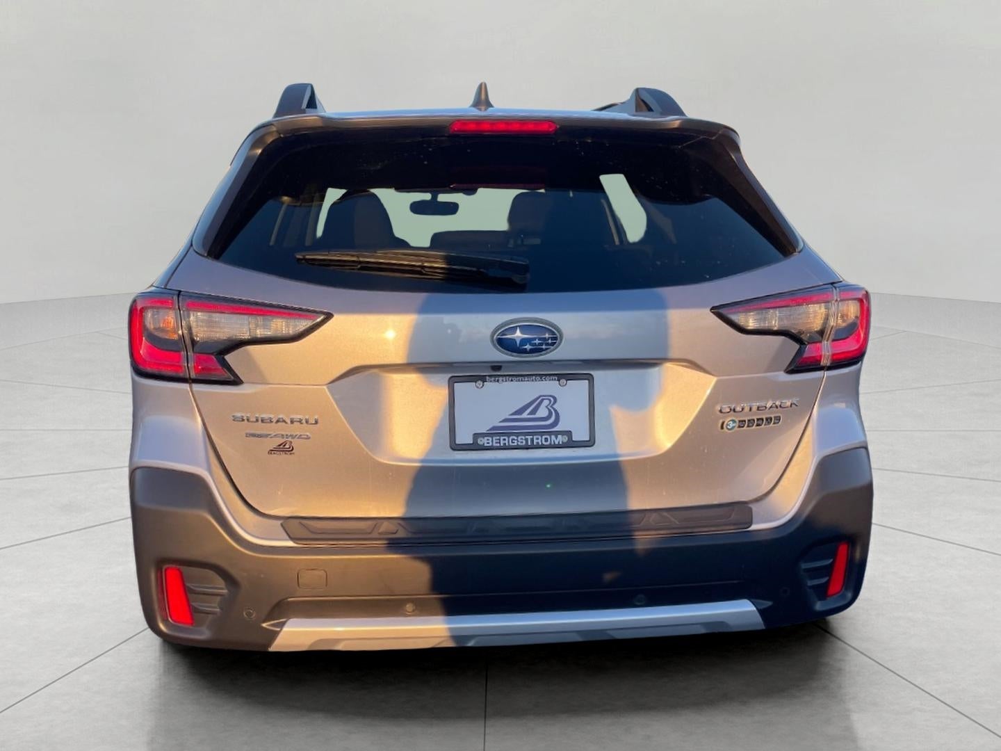 2022 Subaru Outback Limited CVT
