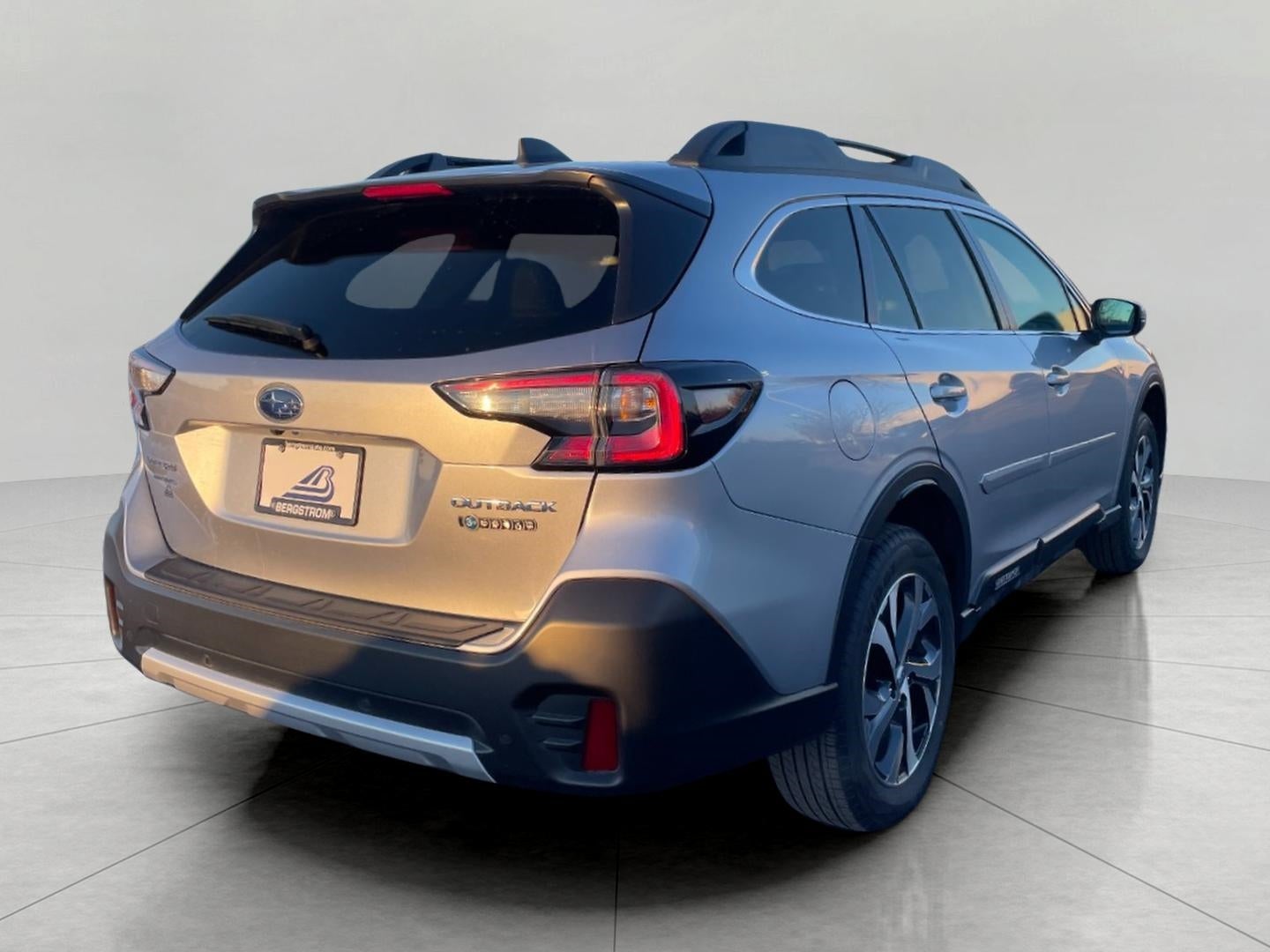 2022 Subaru Outback Limited CVT