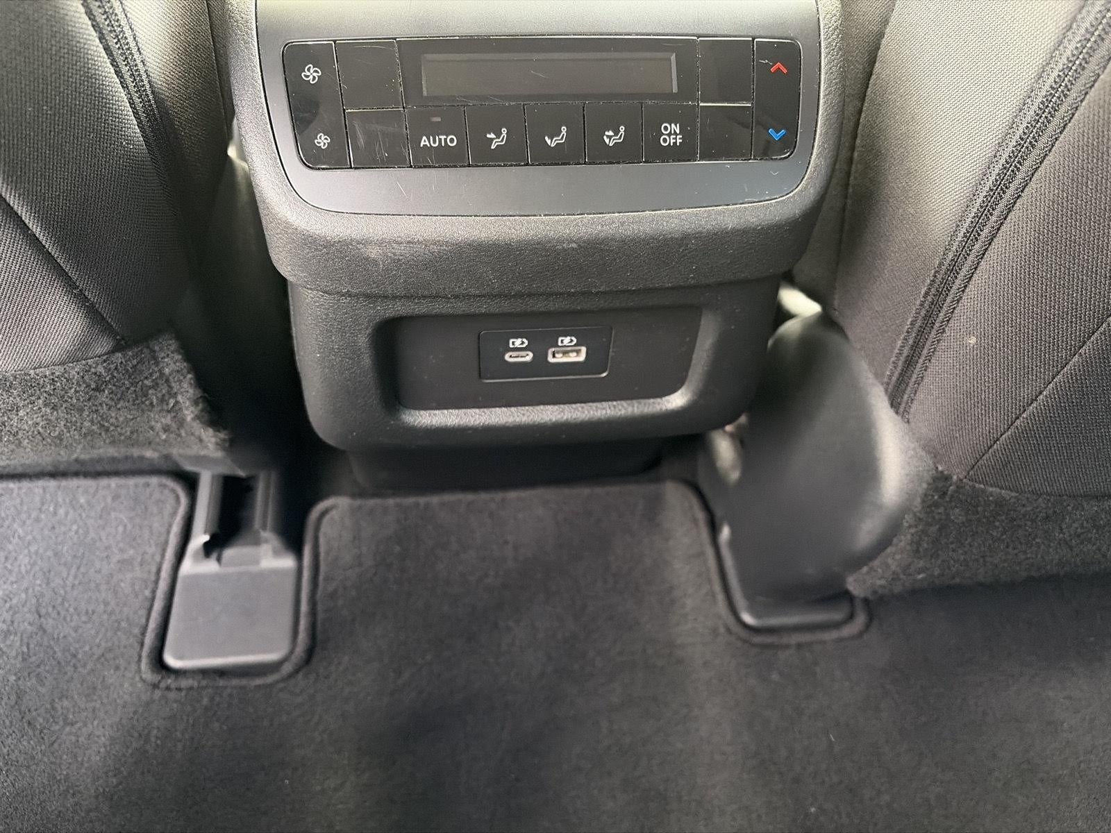 2023 Nissan Pathfinder SV 4WD
