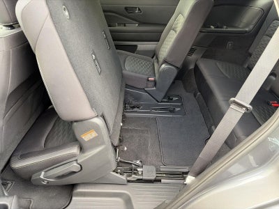 2023 Nissan Pathfinder SV 4WD