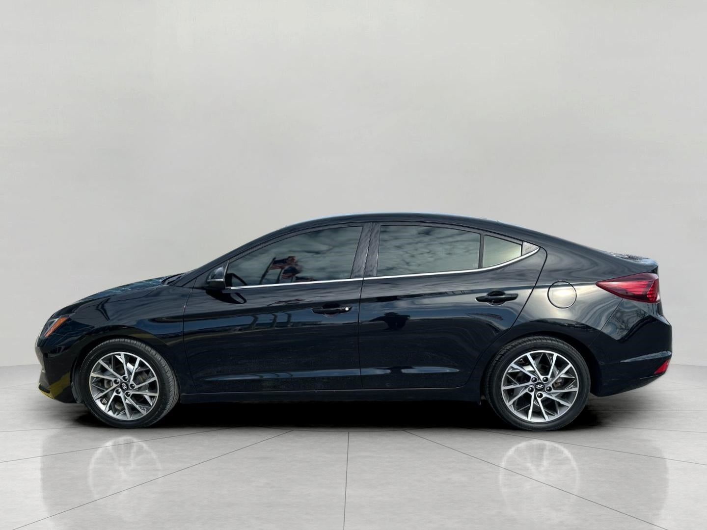 2020 Hyundai Elantra Limited IVT