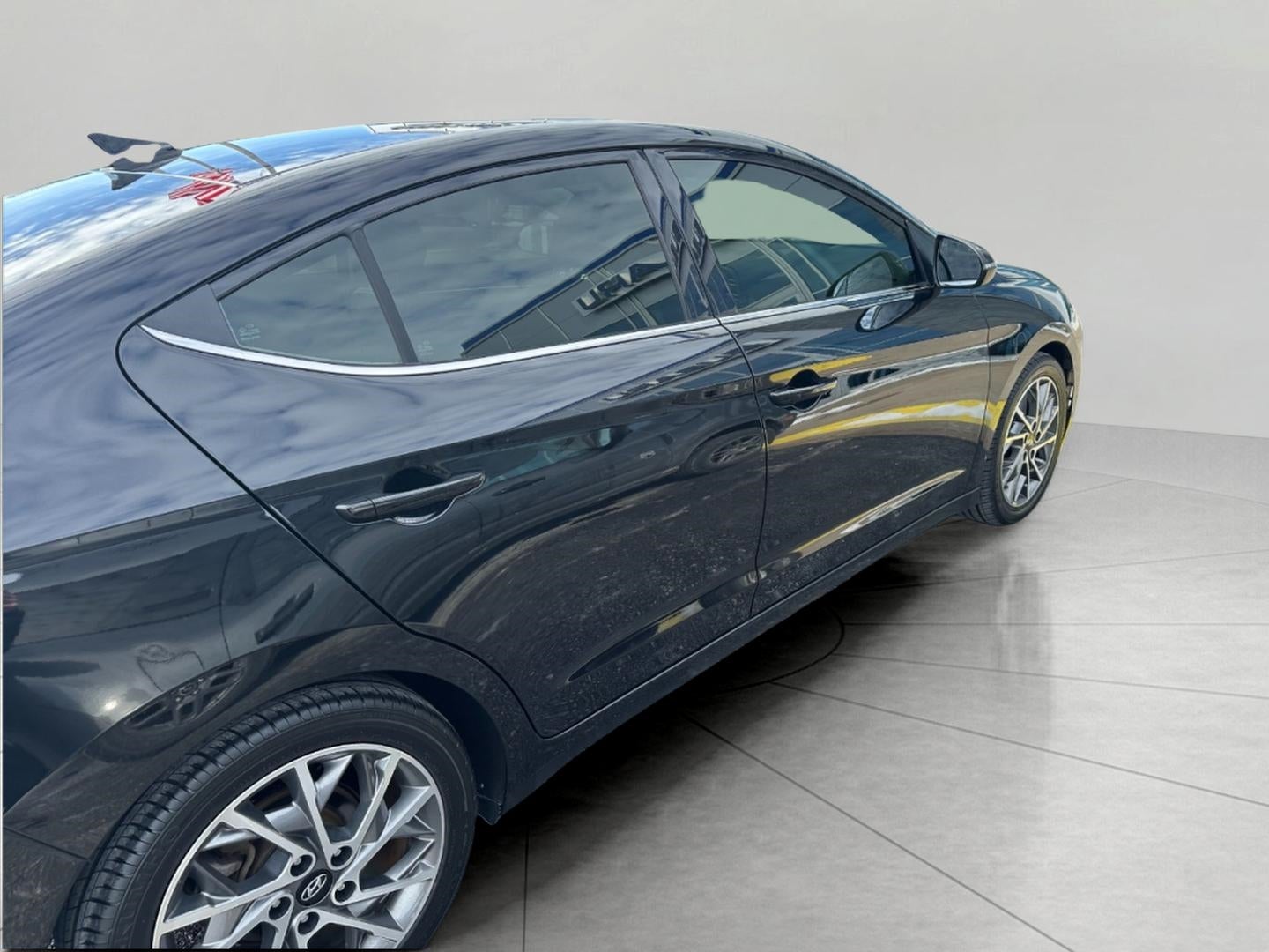 2020 Hyundai Elantra Limited IVT