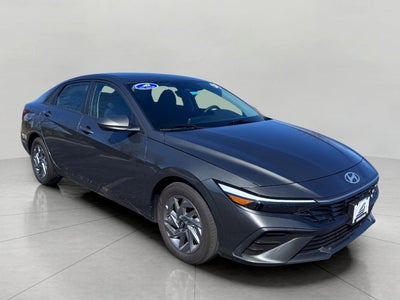 2024 Hyundai Elantra SEL IVT