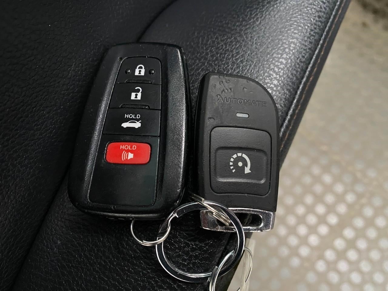 2020 Toyota Camry XLE Auto AWD