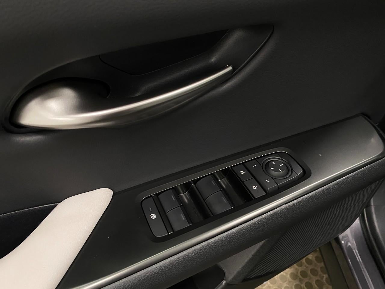 2025 Lexus UX UX 300h Premium AWD