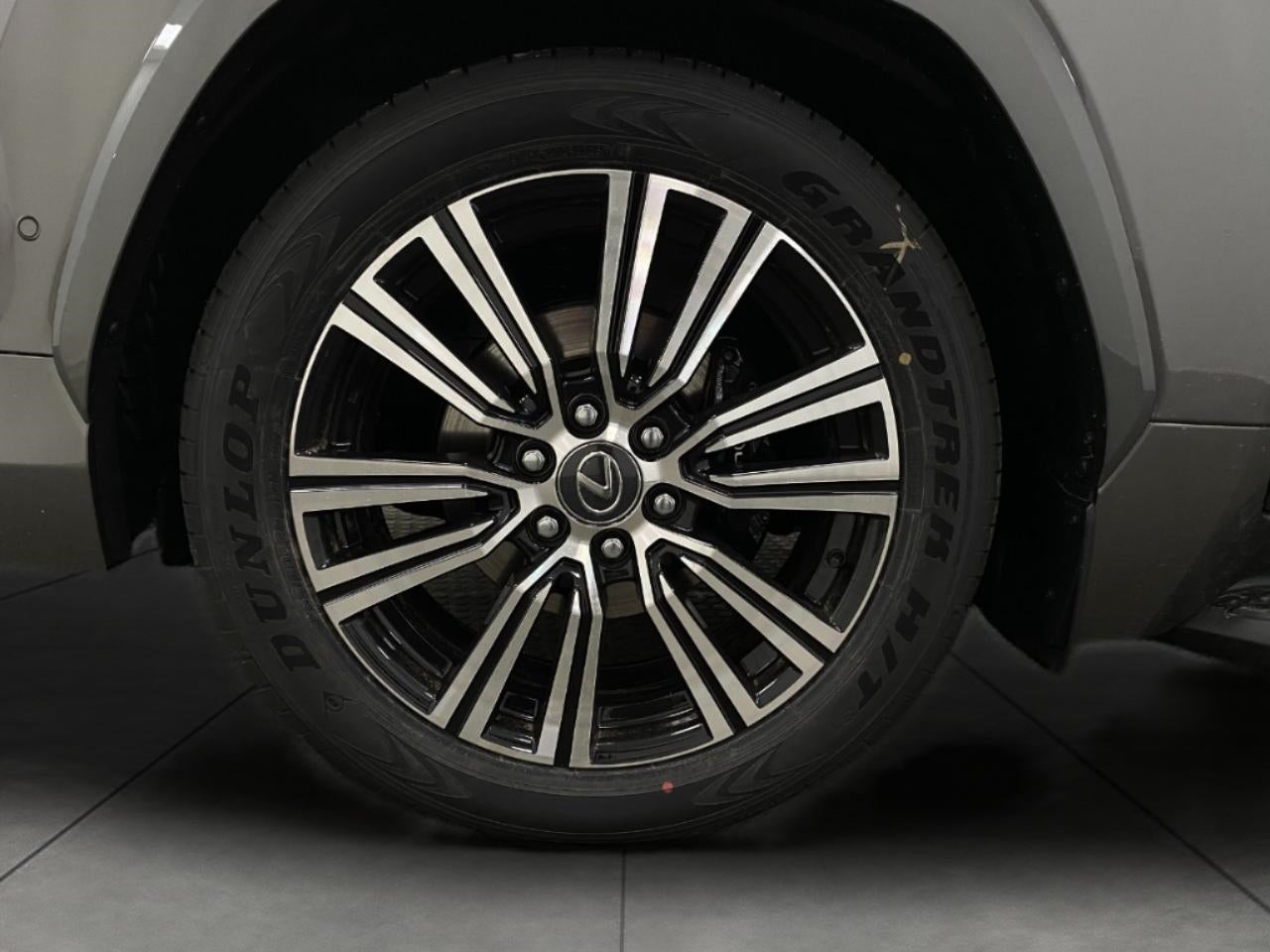 2026 Lexus LX LX 700h Luxury 4WD