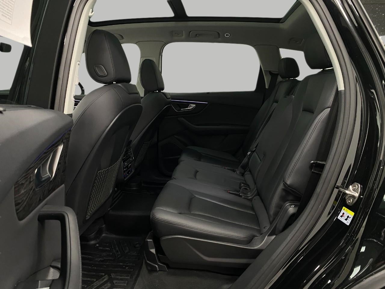 2023 Audi Q7 Premium Plus 45 TFSI quattro