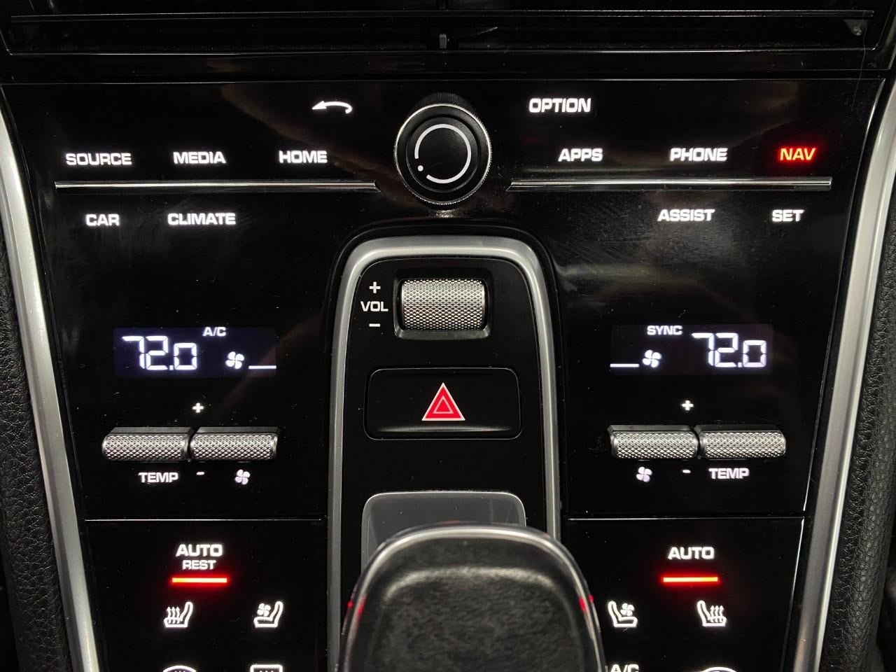 2018 Porsche Panamera Base