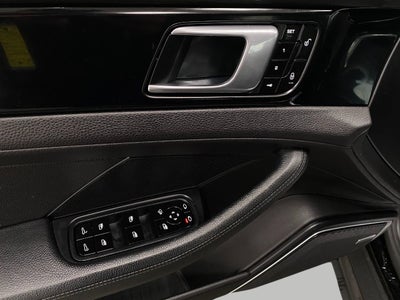 2018 Porsche Panamera Base