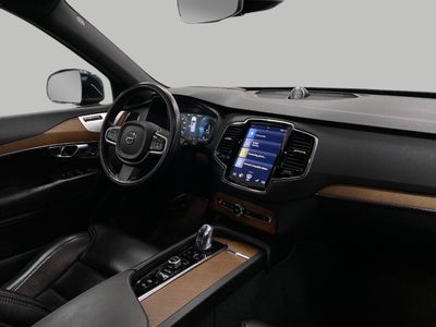 2017 Volvo XC90 T8 eAWD Plug-In Hybrid 7-Passenger Inscription