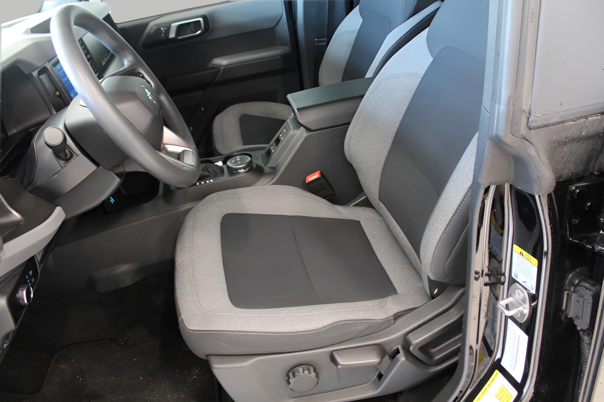 2023 Ford Bronco Base 4 Door 4x4