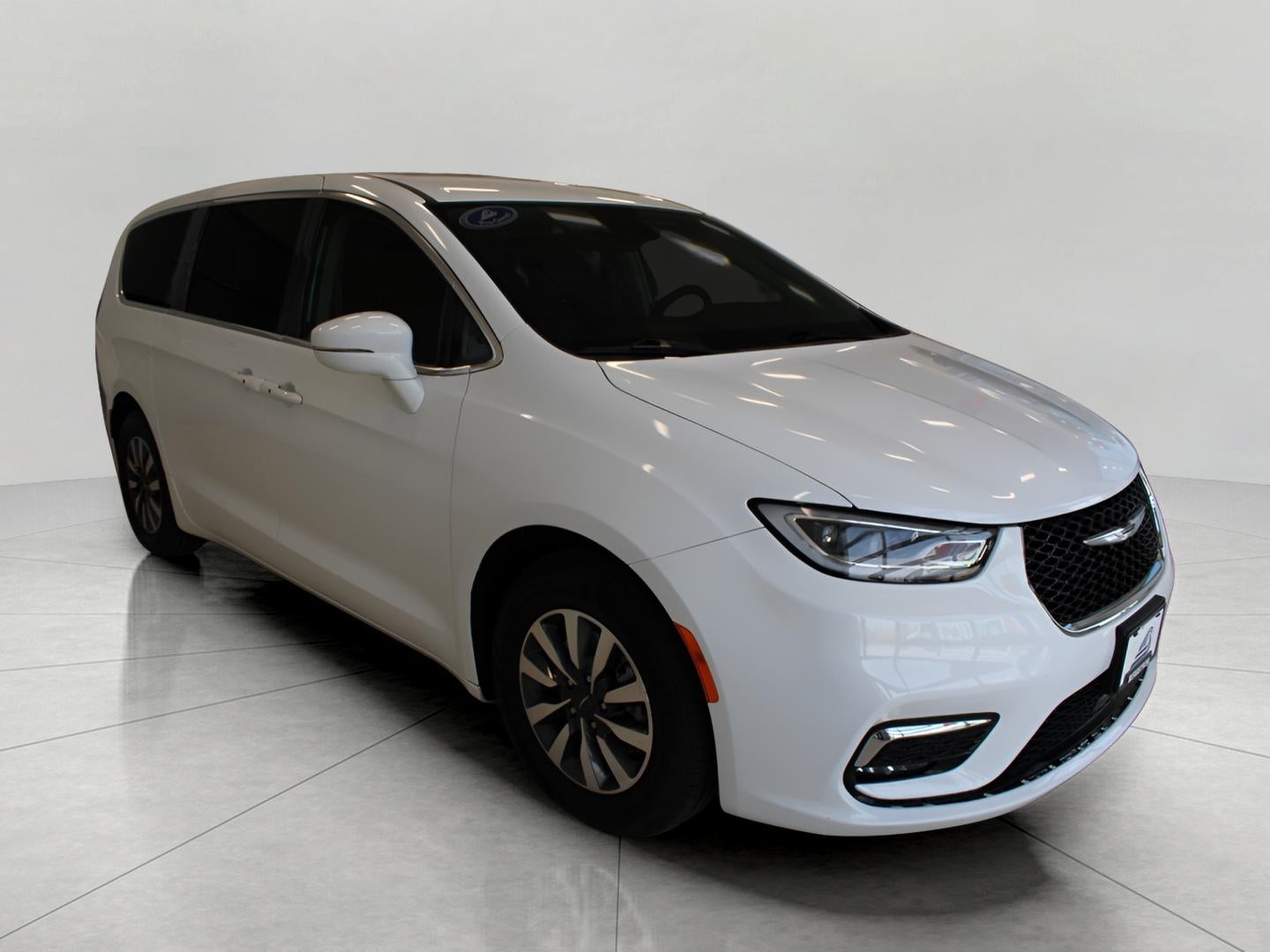 2022 Chrysler Pacifica Hybrid