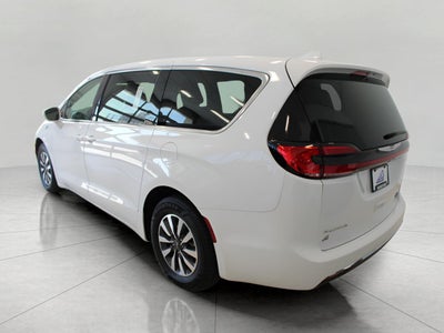 2022 Chrysler Pacifica Hybrid Touring L FWD