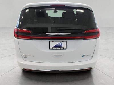 2022 Chrysler Pacifica Hybrid Touring L FWD