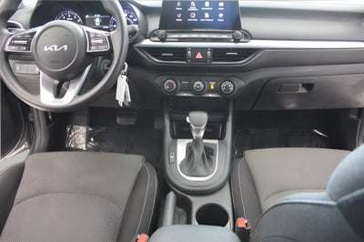 2023 Kia Forte LXS IVT