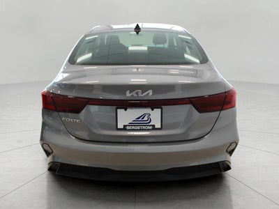 2023 Kia Forte LXS IVT