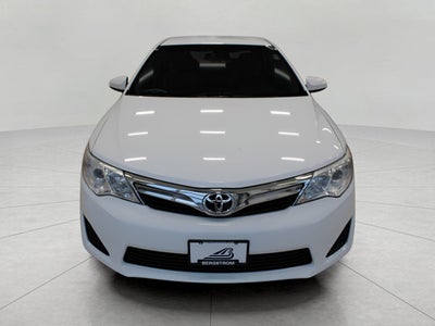 2014 Toyota CAMRY SEDAN