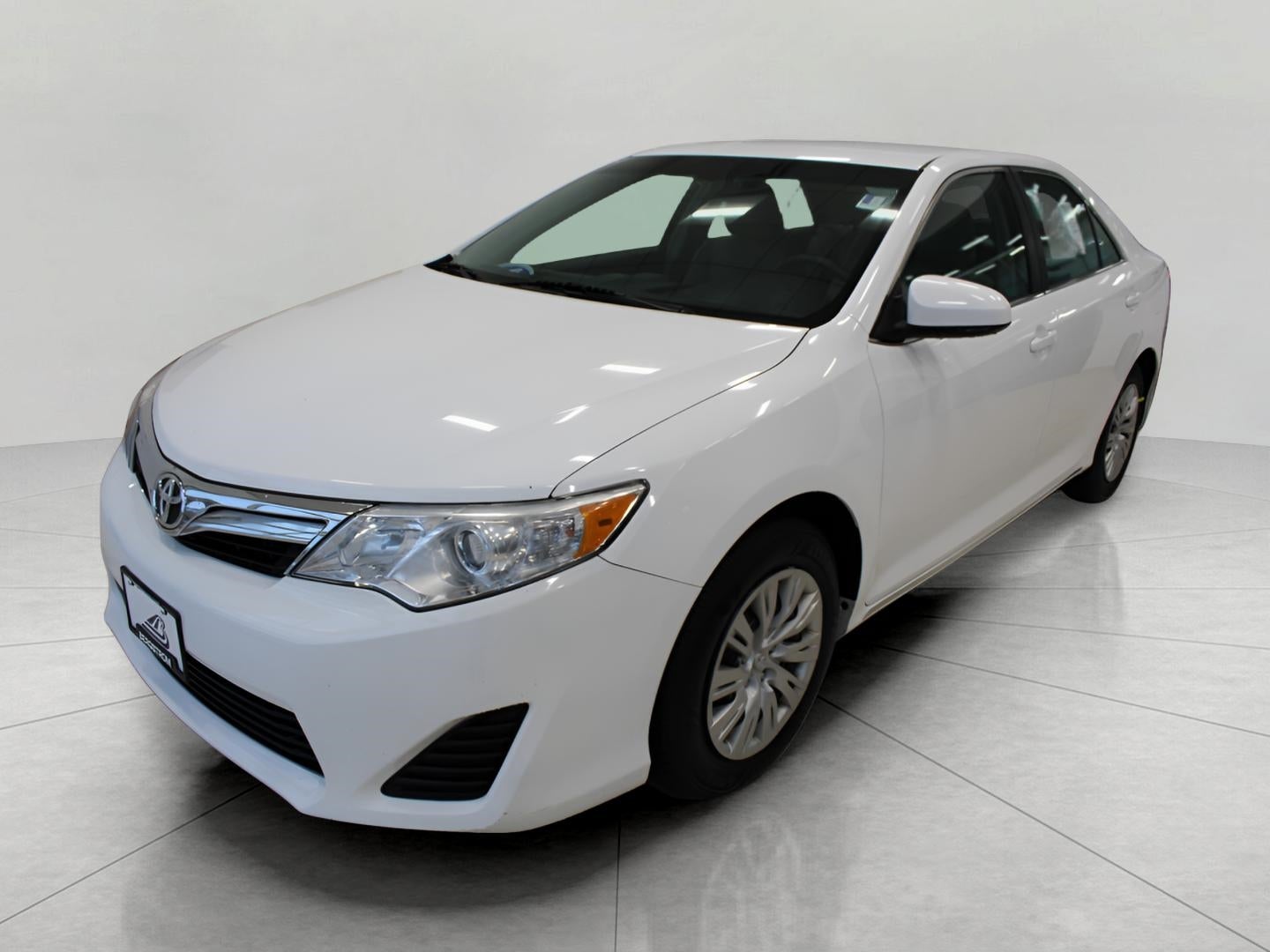 2014 Toyota CAMRY SEDAN