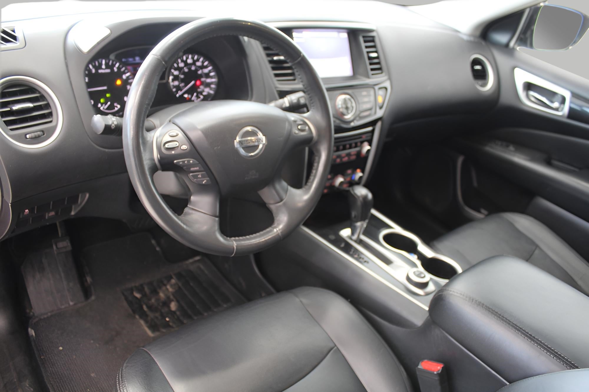 2017 Nissan Pathfinder 4x4 SV