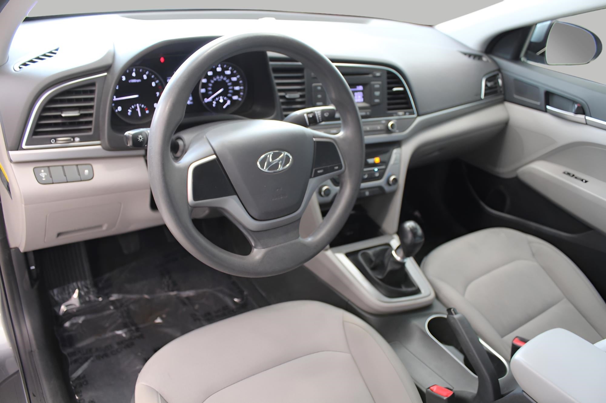 2018 Hyundai Elantra SE 2.0L Manual