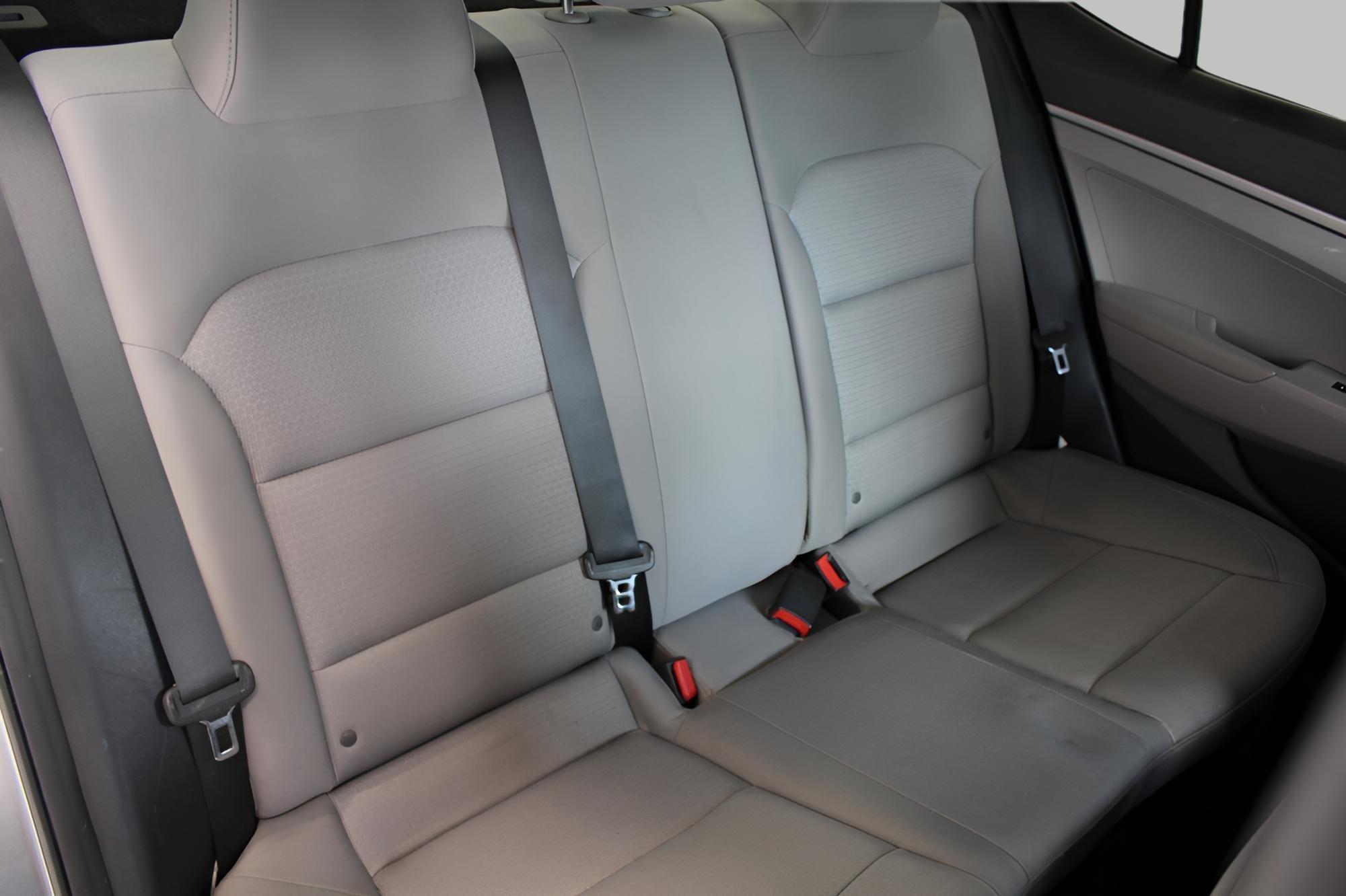 2018 Hyundai Elantra SE 2.0L Manual
