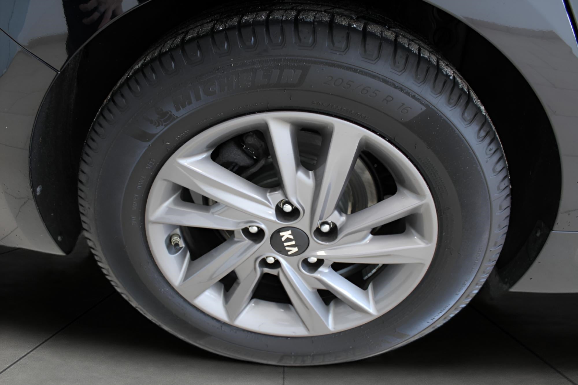 2020 Kia Optima LX Auto