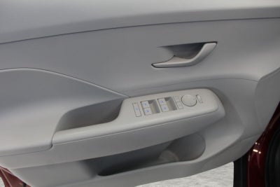 2025 Hyundai Kona SEL FWD