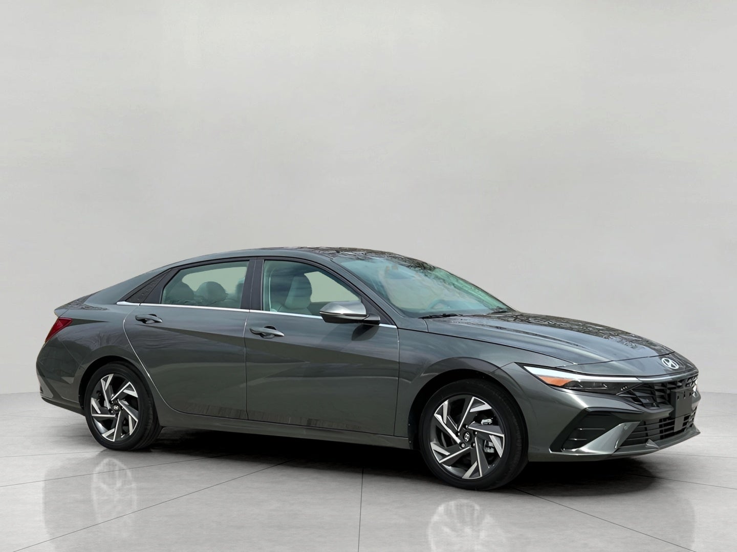 2025 Hyundai Elantra Hybrid Limited