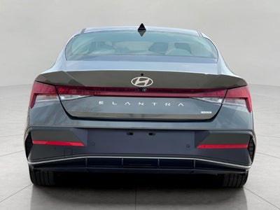 2025 Hyundai Elantra Hybrid Limited