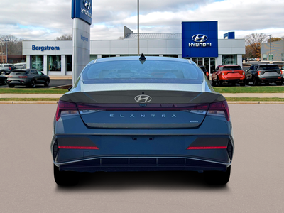 2026 Hyundai Elantra Hybrid Limited