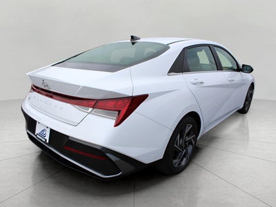 2024 Hyundai Elantra SEL IVT
