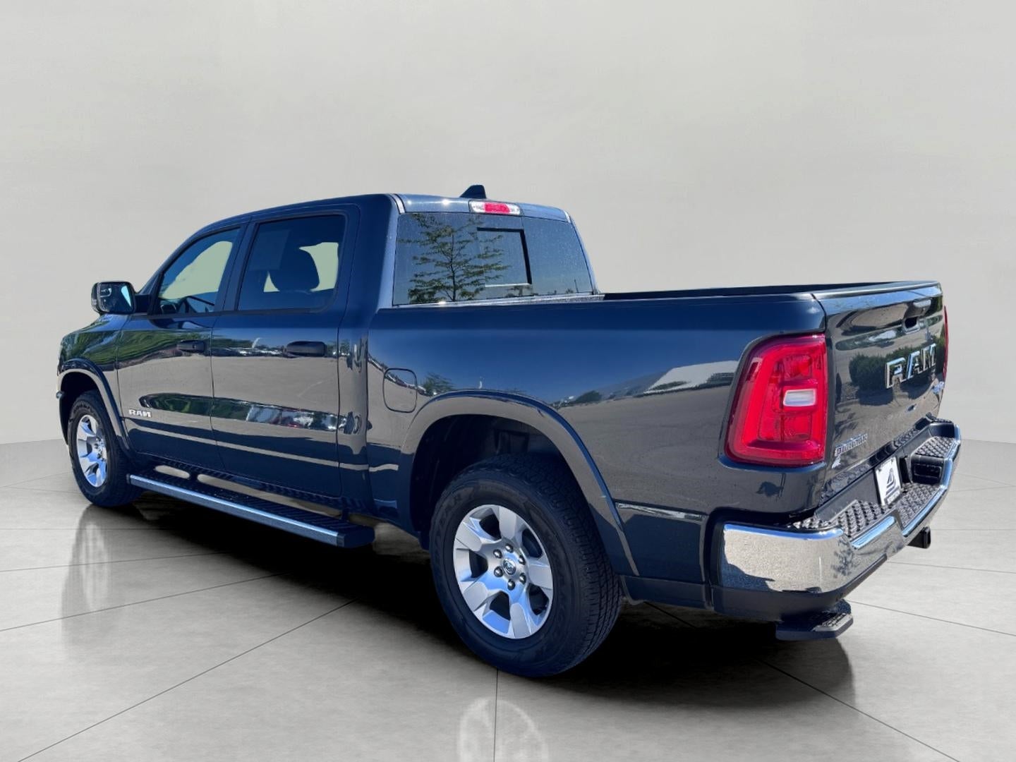 2025 RAM 1500 CREW CAB