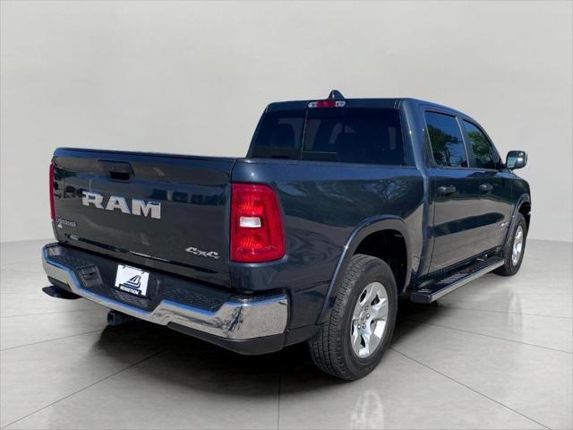 2025 RAM 1500 CREW CAB