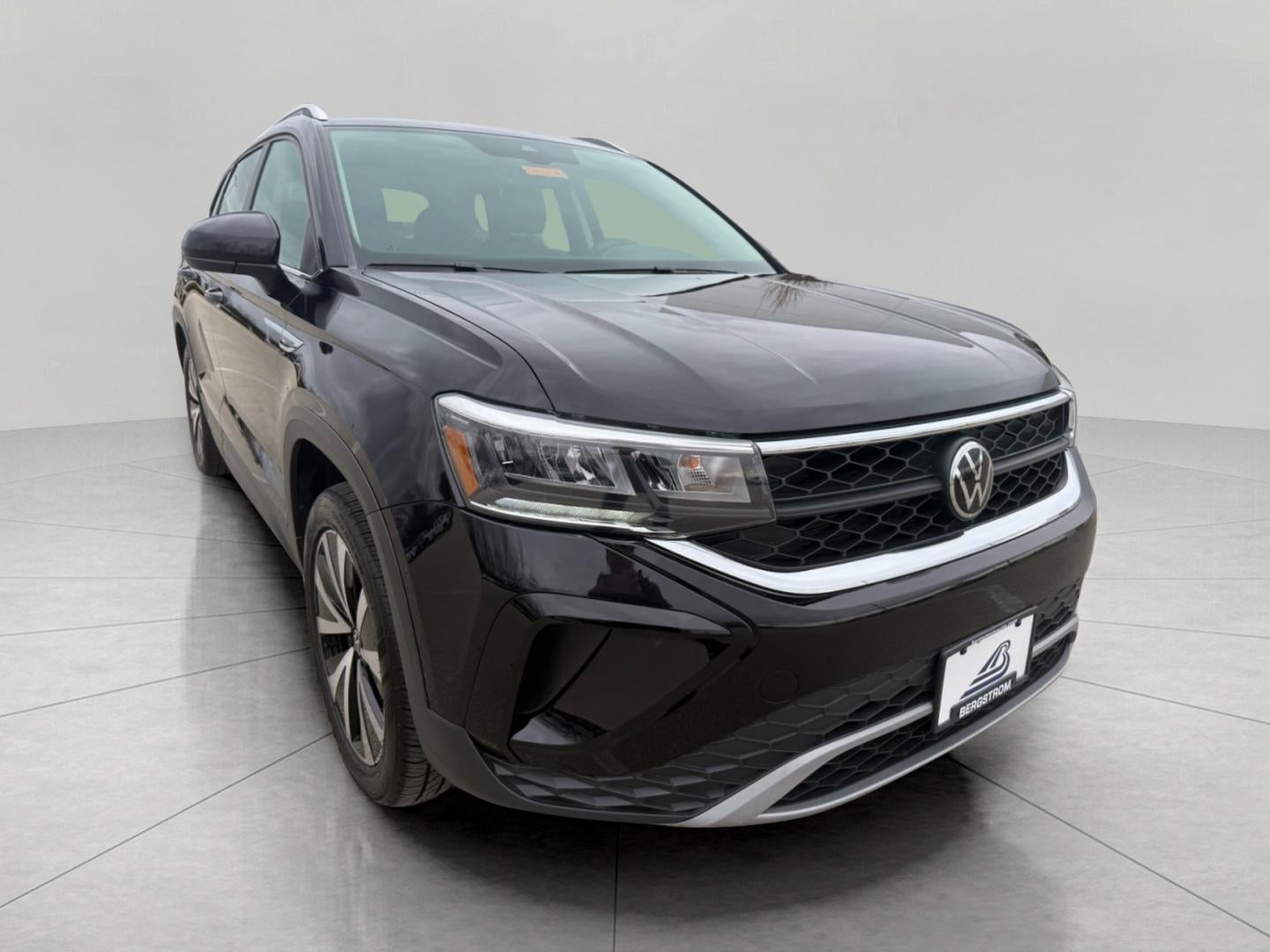 2022 Volkswagen Taos SE 4MOTION