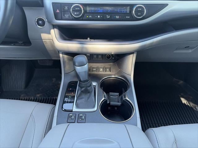 2017 Toyota Highlander XLE V6 AWD