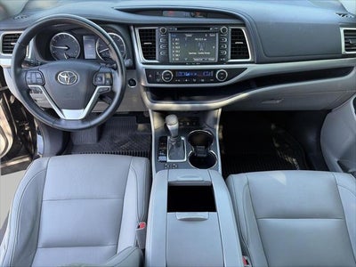 2017 Toyota Highlander XLE V6 AWD