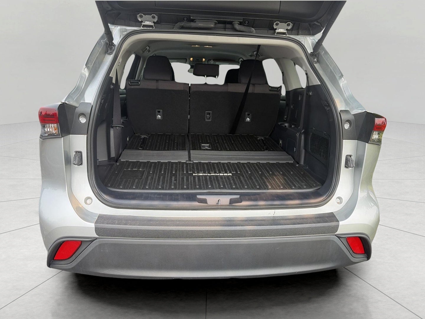 2024 Toyota Highlander LE AWD