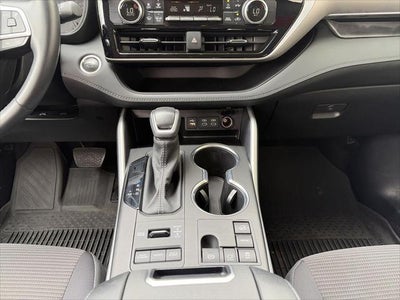 2024 Toyota Highlander LE AWD