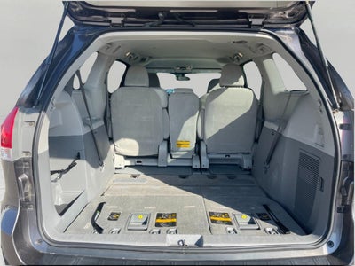 2014 Toyota Sienna 5dr 7-Pass Van V6 LE AAS FWD