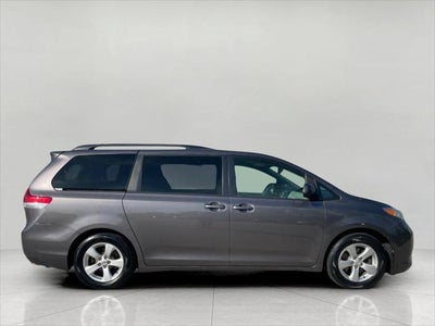 2014 Toyota Sienna 5dr 7-Pass Van V6 LE AAS FWD