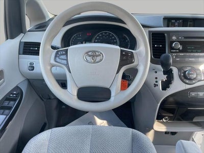 2014 Toyota Sienna 5dr 7-Pass Van V6 LE AAS FWD