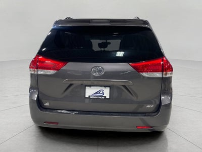 2014 Toyota SIENNA PASSENGER VAN