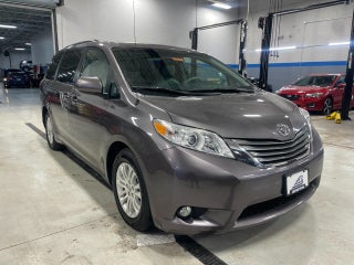 2014 Toyota SIENNA PASSENGER VAN