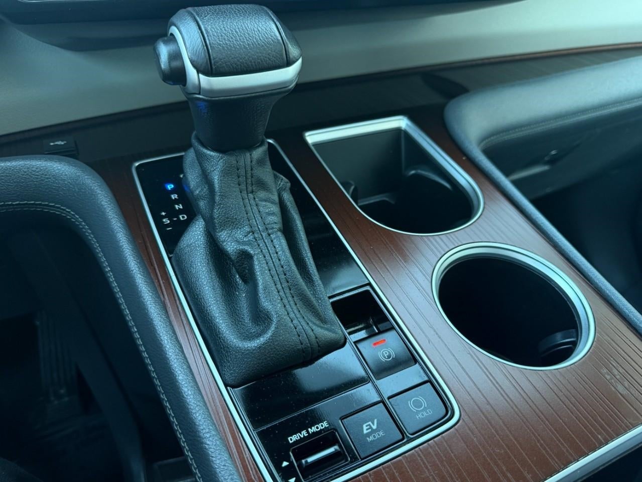 2024 Toyota SIENNA PASSENGER VAN