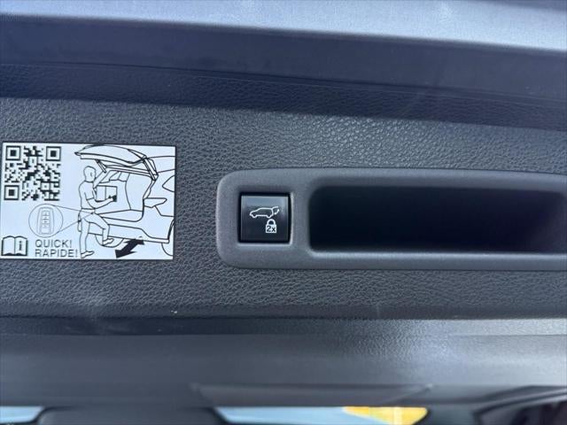 2024 Toyota SIENNA PASSENGER VAN